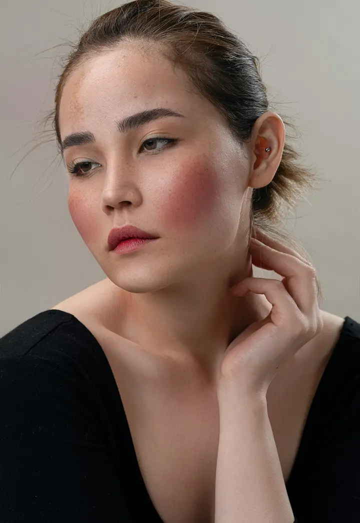 Blush — Mari Maria