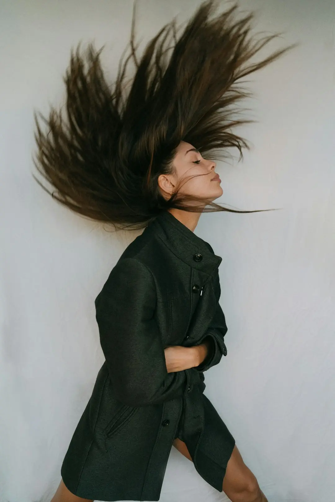 Cabelo fino: corpo sem produtos pesados