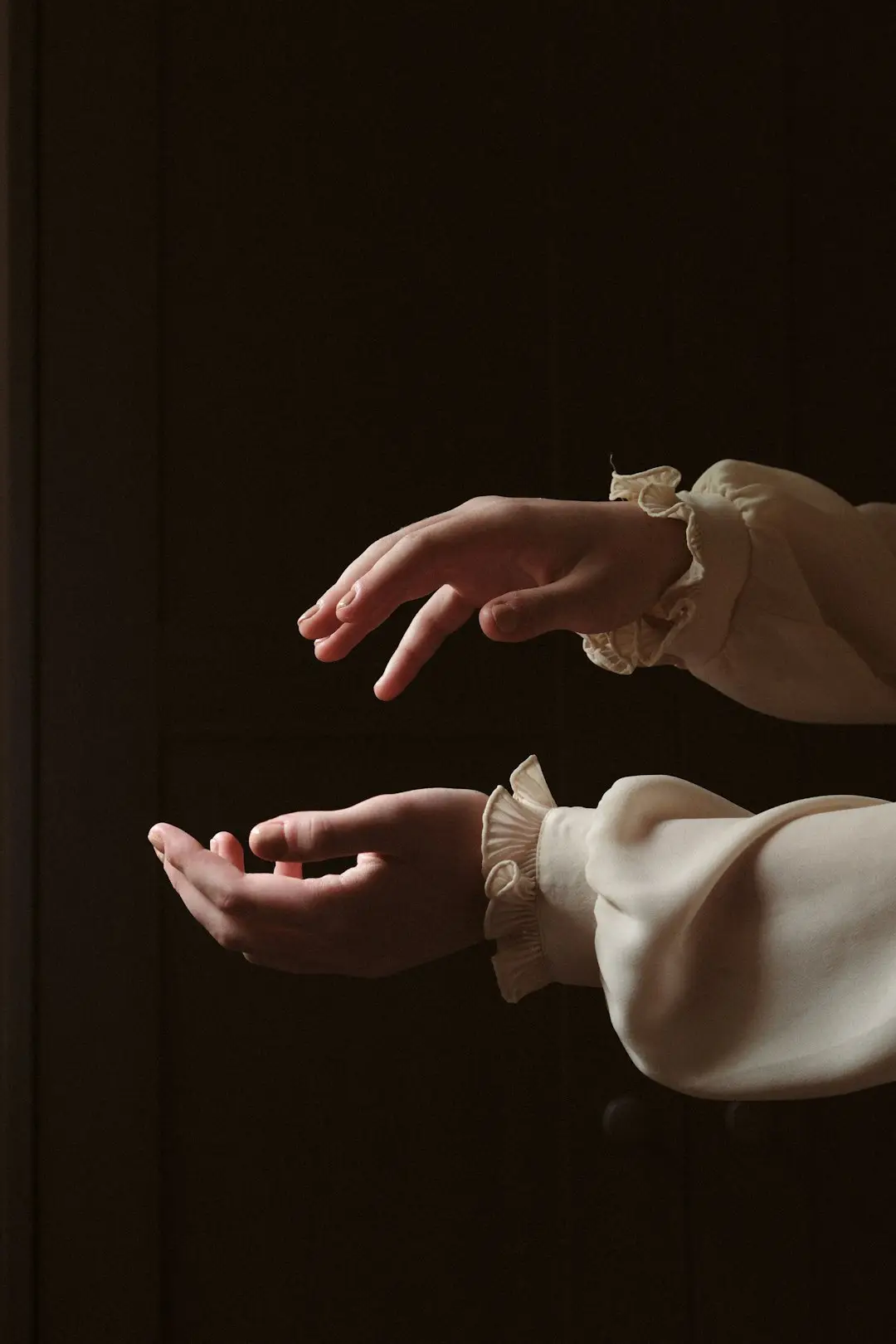 Cuidados com as mãos: a parte que envelhece à mostra