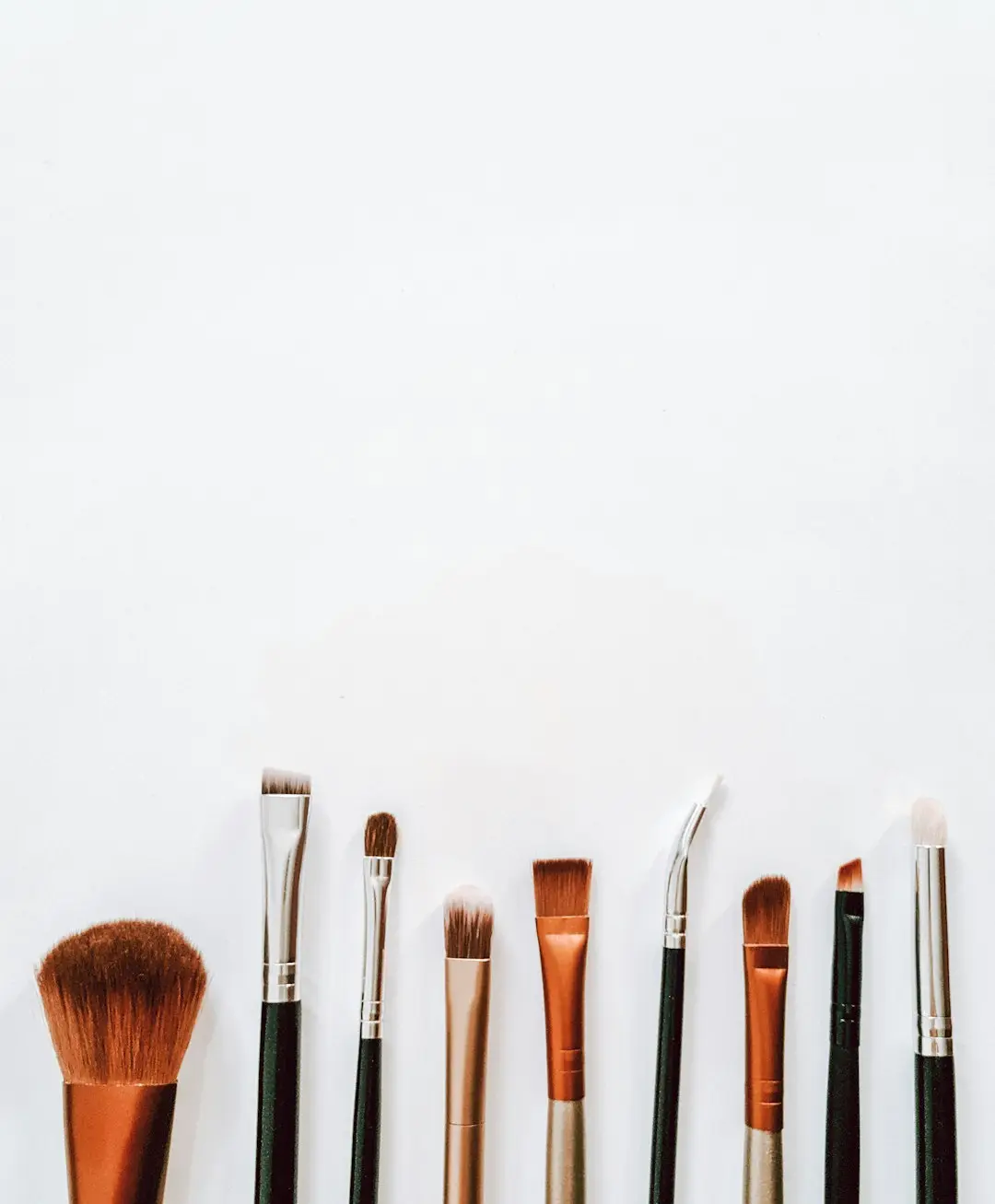 Pálpebra encapuzada: make que aparece