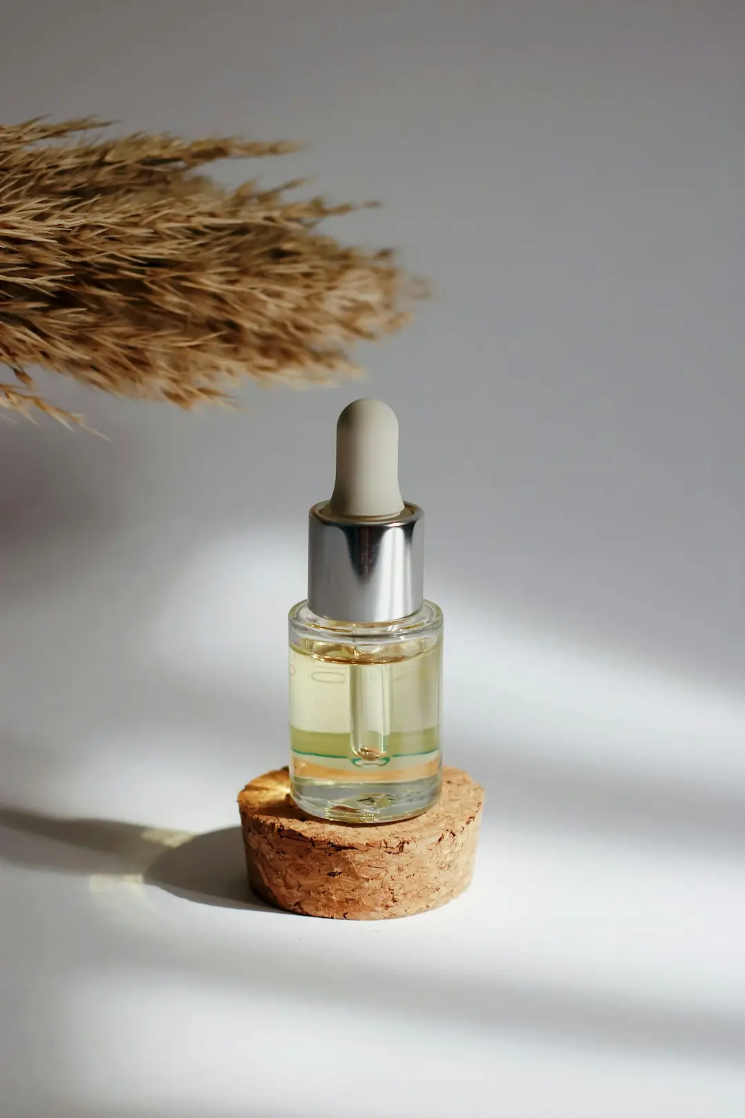 Sérum facial: para que serve (e por que vale a pena)
